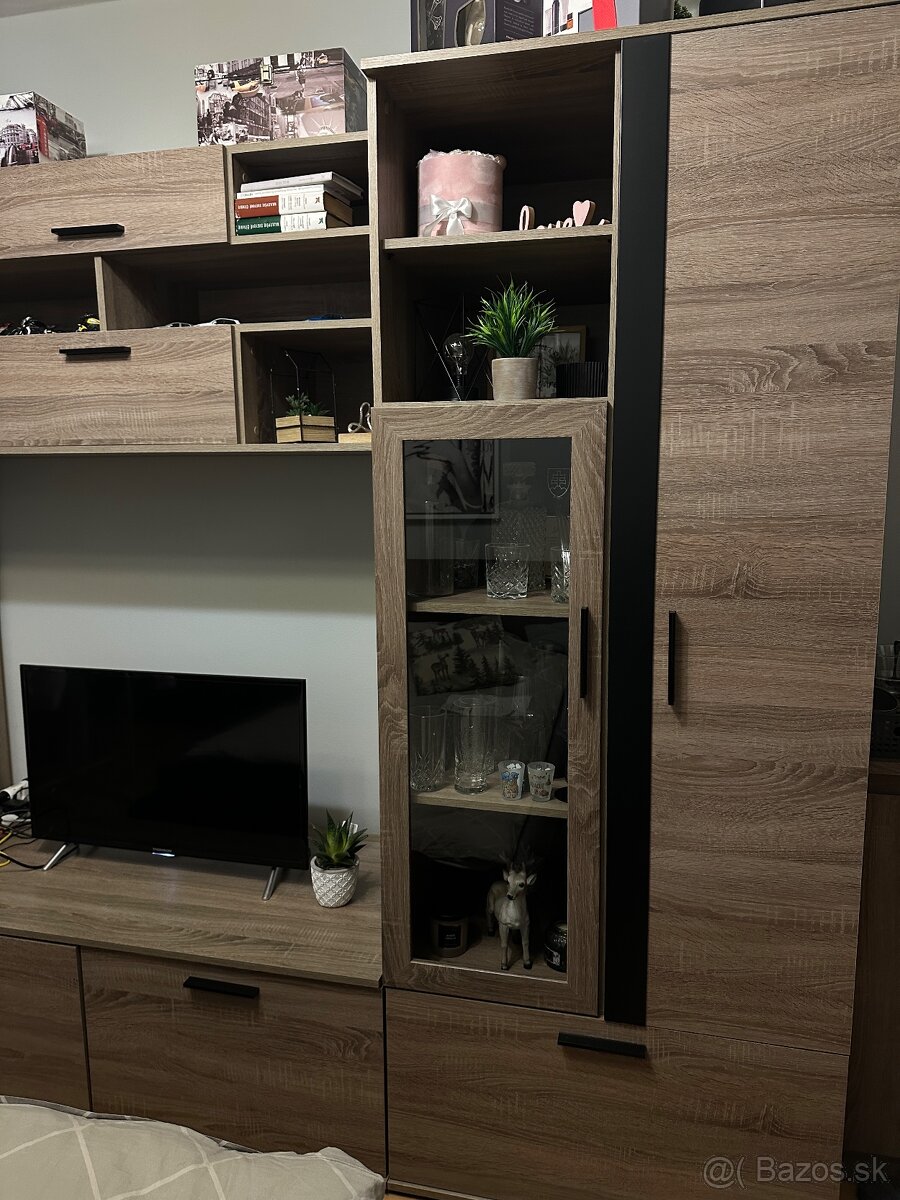 PREDÁM OBÝVACIU STENU ENTER DUB - 4