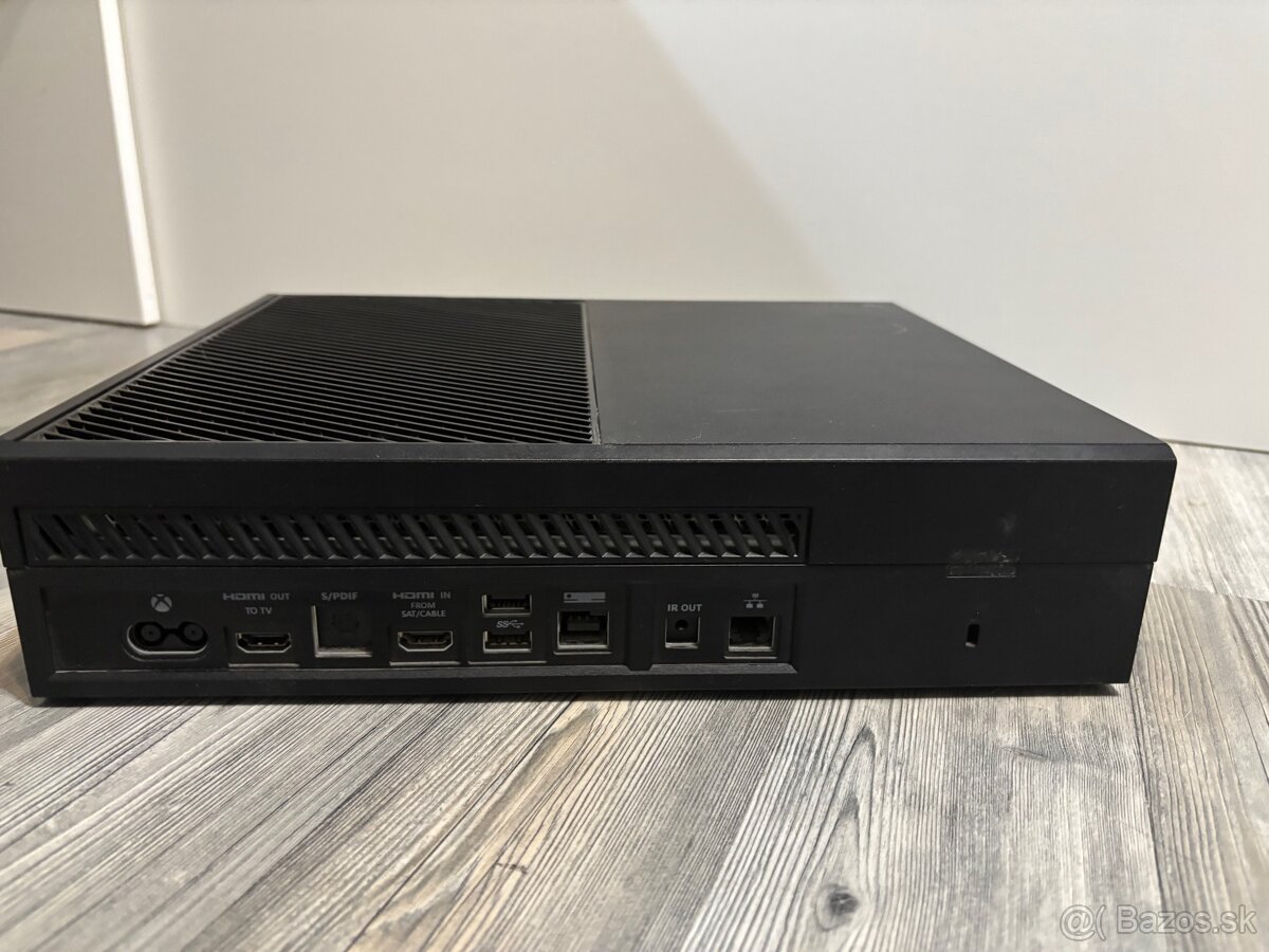 Xbox one v dobrom stave + 3 hry - 4