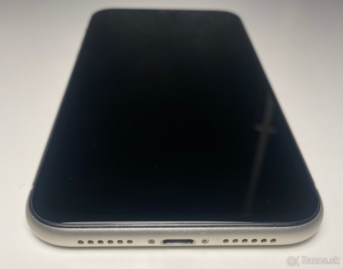 iPhone 11, batéria 81% - 4