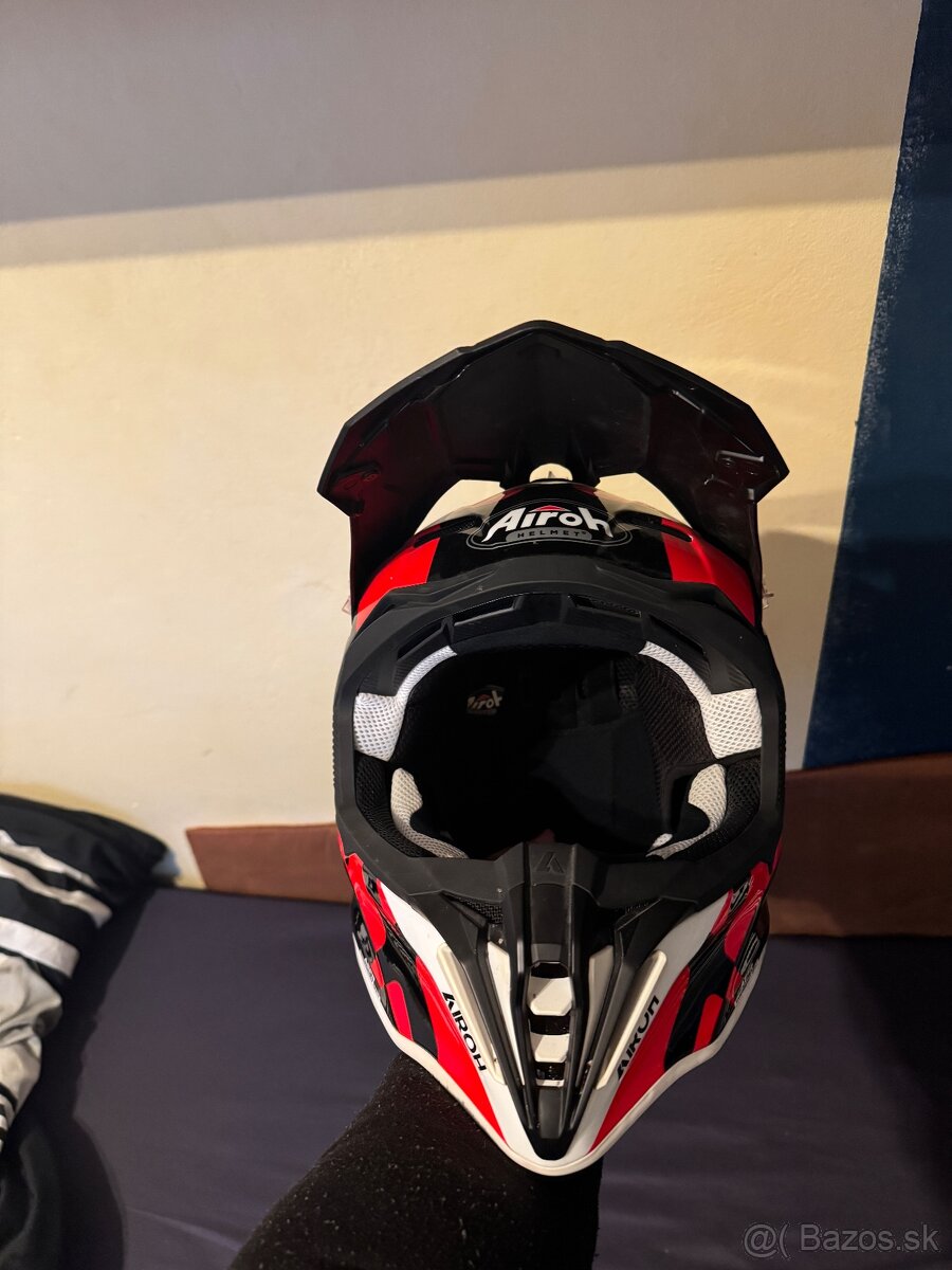 Airoh STRYCKER XXX - 4