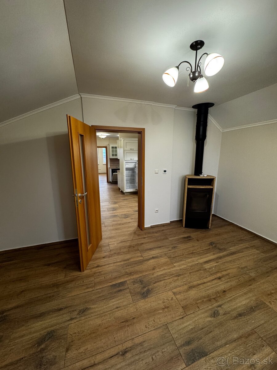 Veľký 2-izbový byt v Palárikove - 4