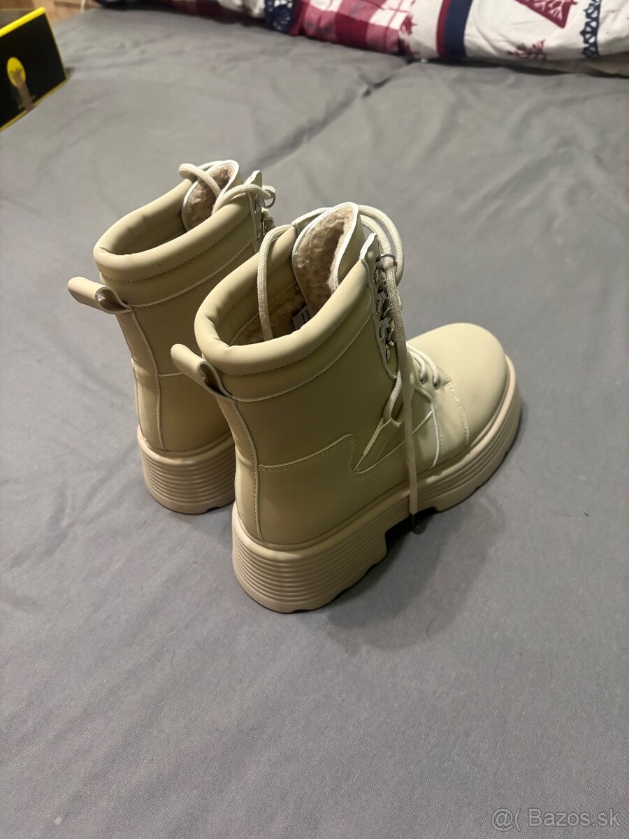 Damske členkové čižmy Sinsay - 4