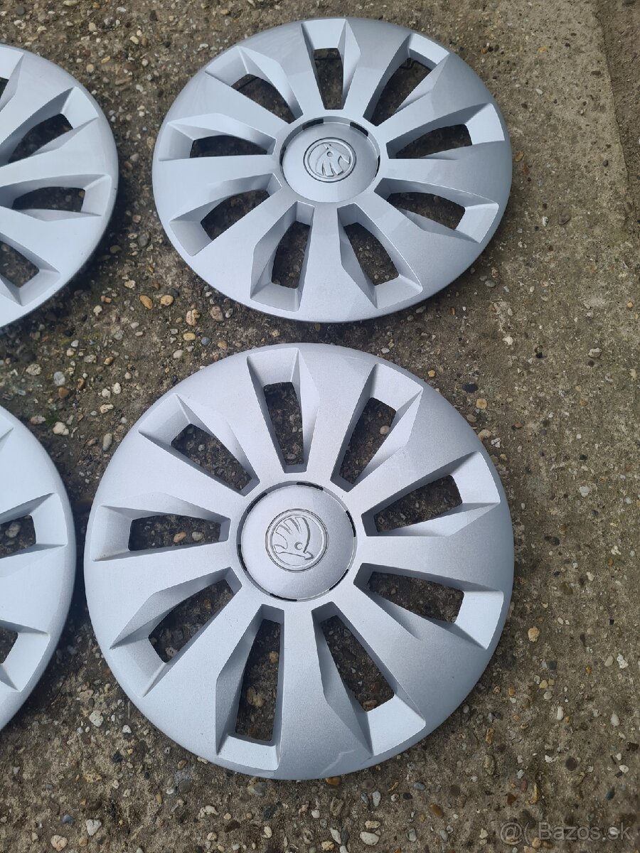 Puklice skoda r 15 - 4