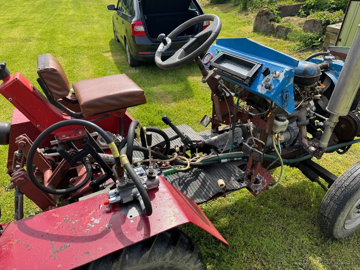 Malotraktor Škoda 1203 - 4