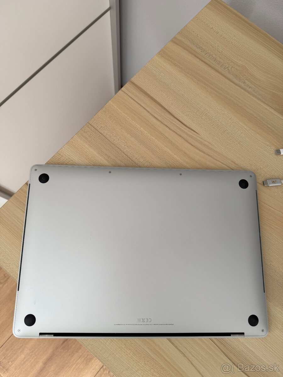 Apple MacBook Pro 15” 2017 - 4