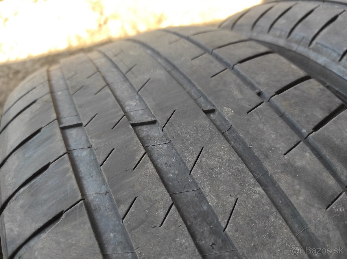 Letne pneu 235/45 R18 Michelin Tesla model 3 - 4