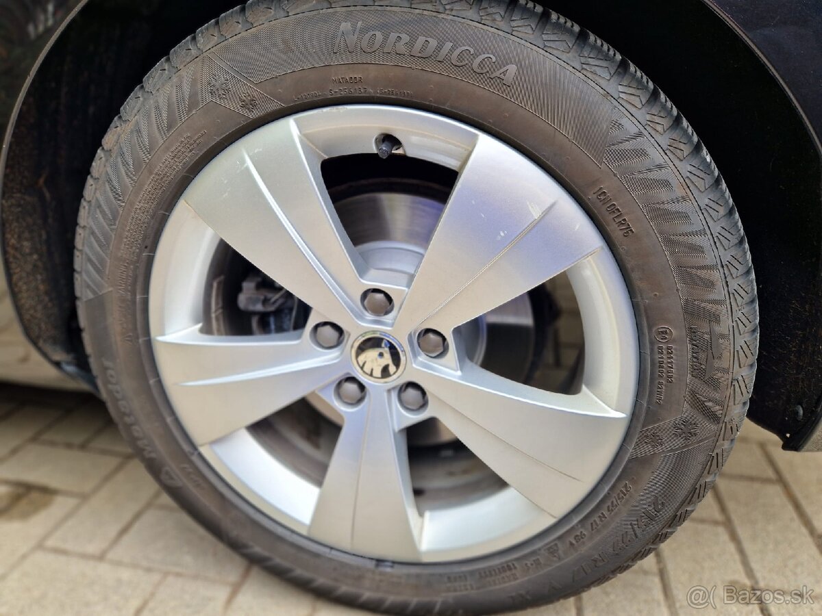 Predám Škoda Superb Combi L&K - 4