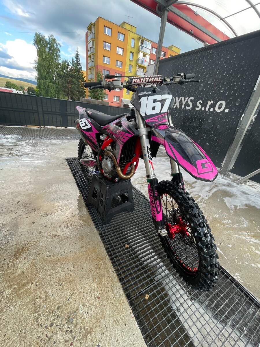 GasGas MC 250F 2023 – TOP stav