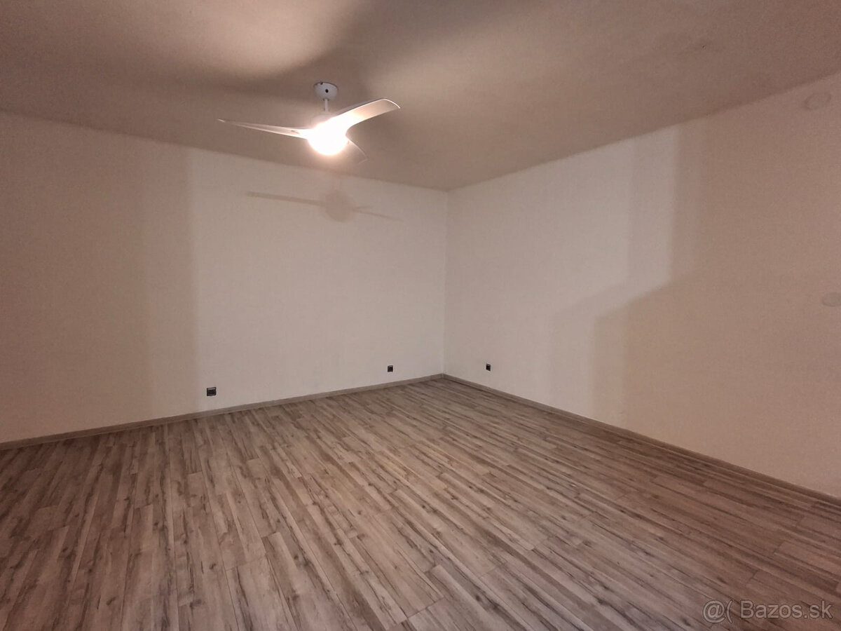 ===REZERVOVANÉ=NAJLACNEJŠÍ 2i BYT V BREZNE UL. KRČULOVA - 4