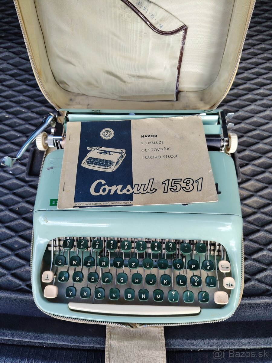 Písací stroj Consul 1531 - 4