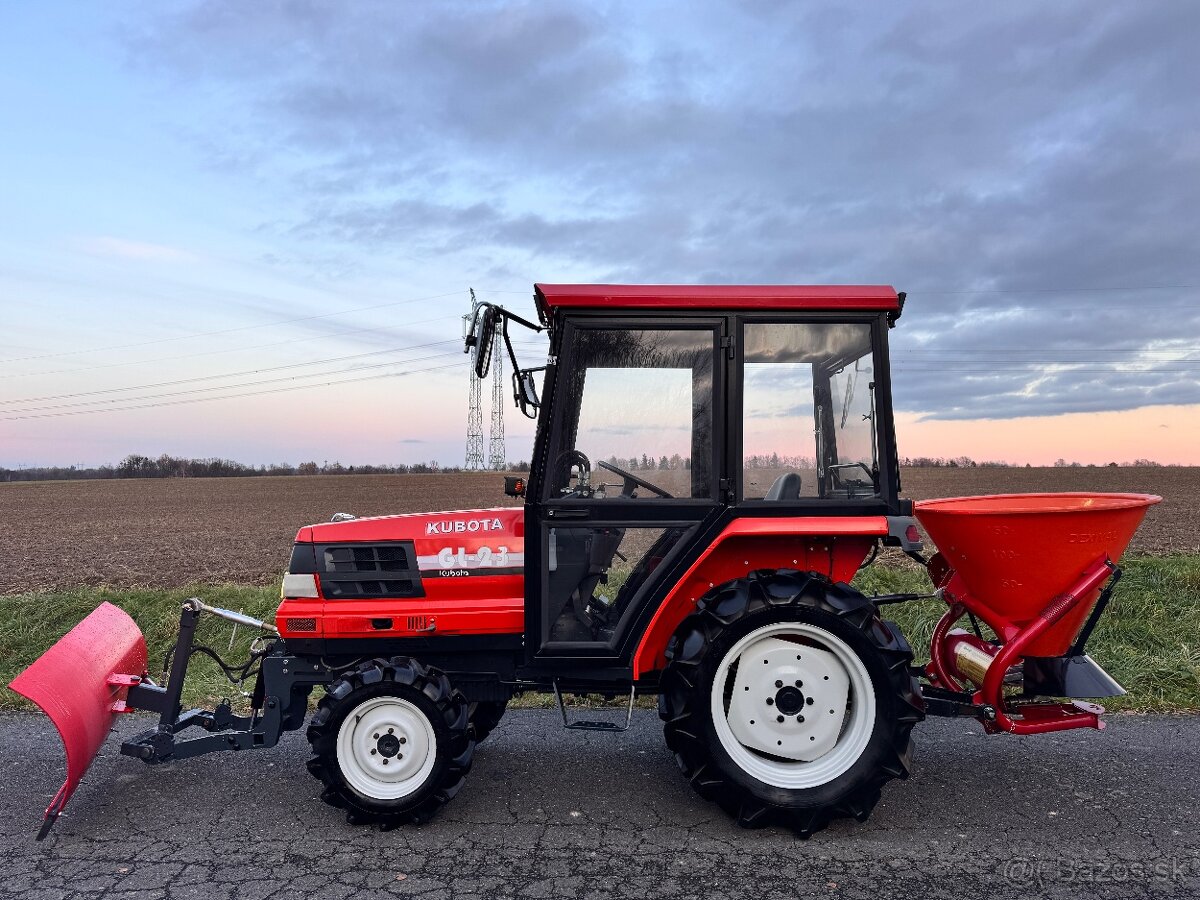 KUBOTA GL23 vyhřívaná kabina • radlice + sypa - 4