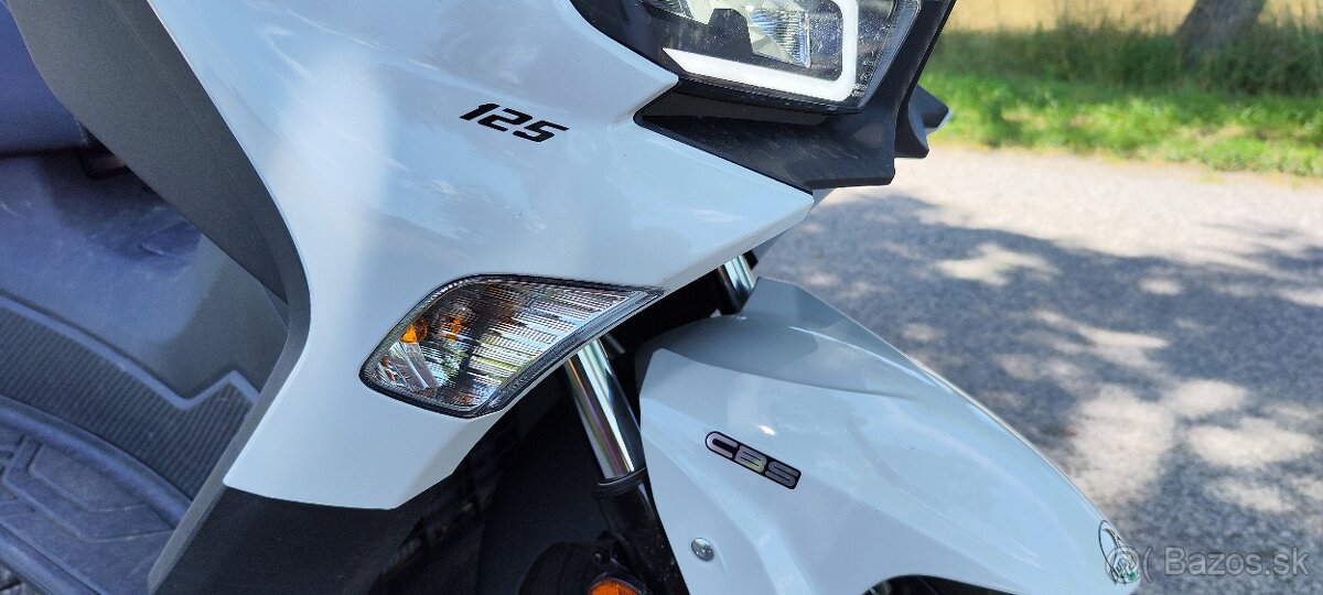 SYM Joymax z+ 125, biela metalíza - 4