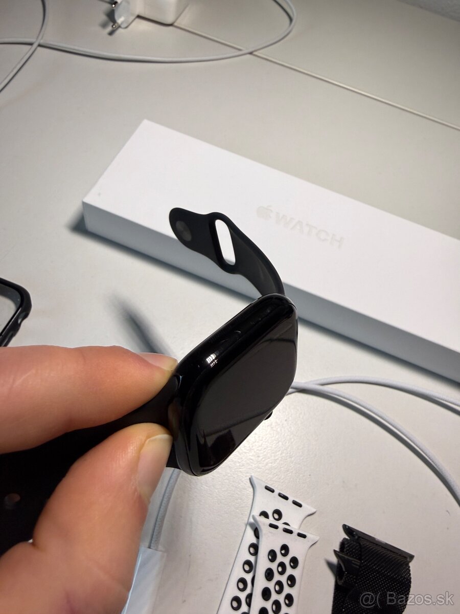 Apple Watch 10 46mm Jet Black - 4