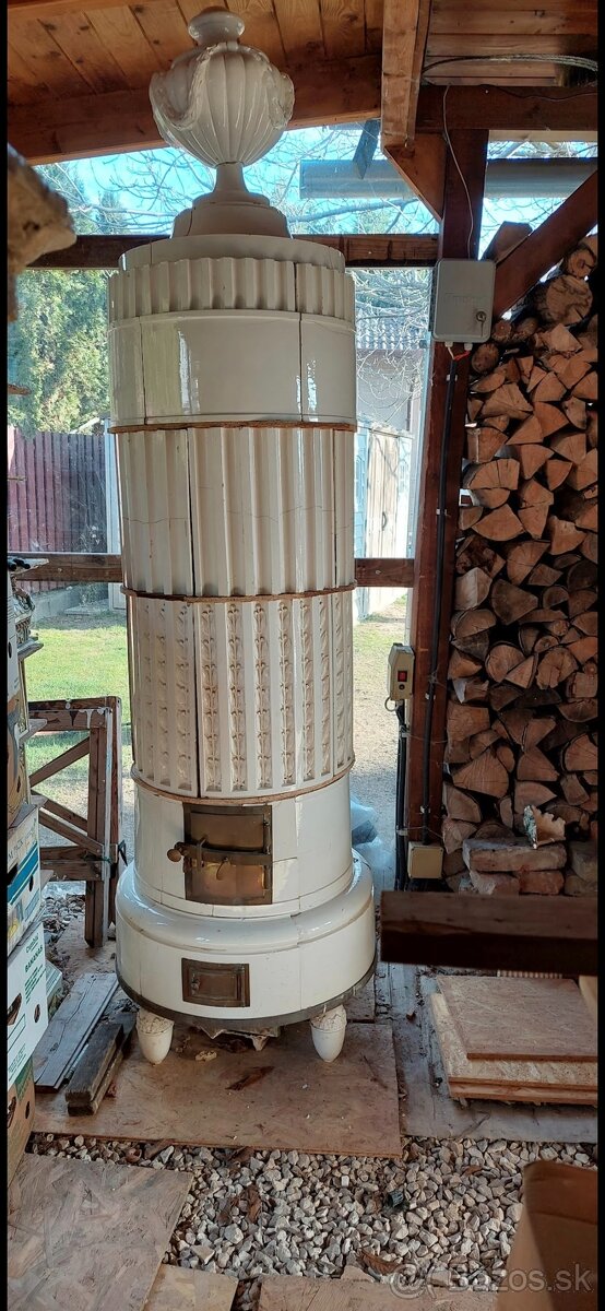 Starozitná kachlová pec - 4