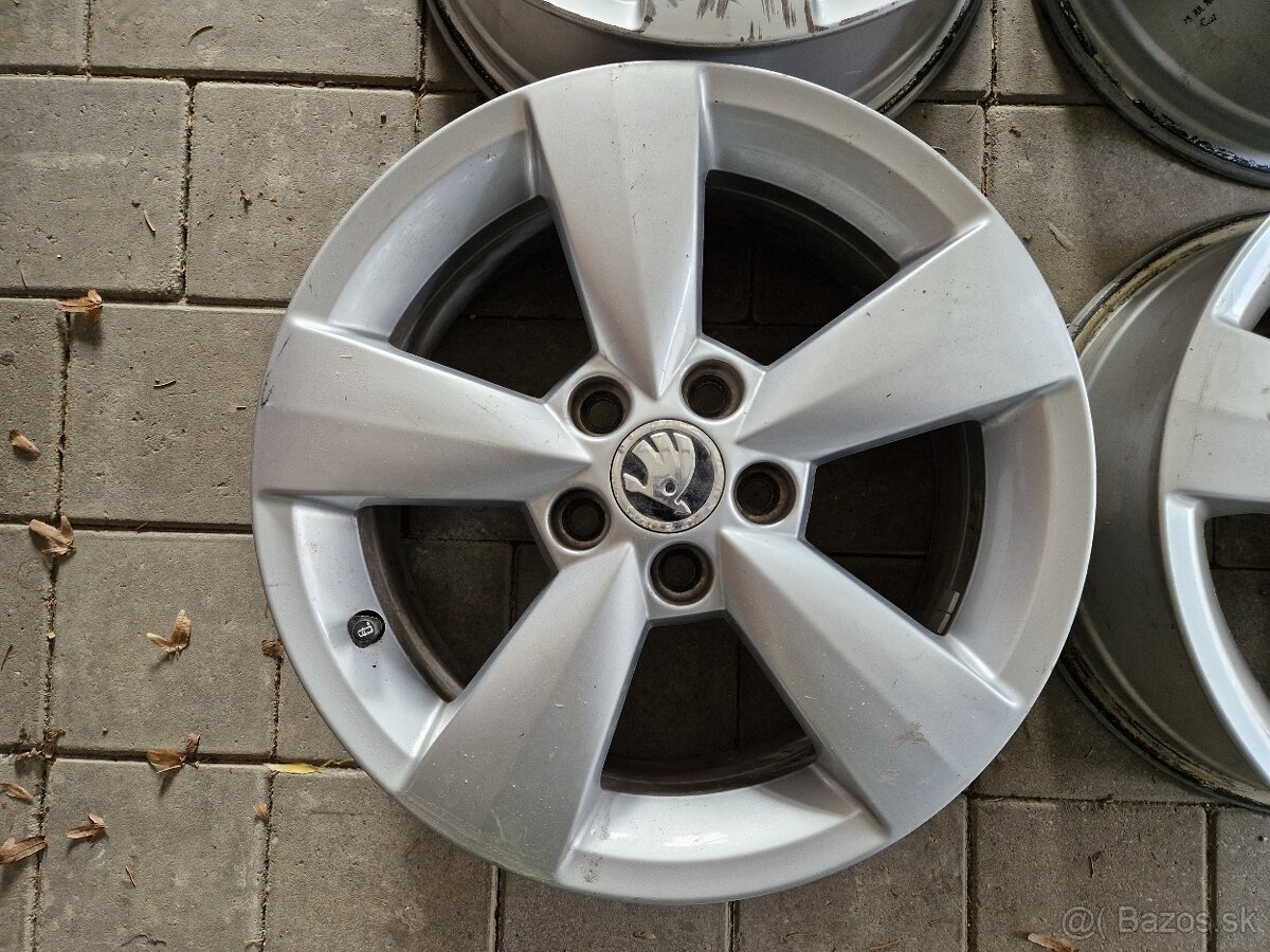 Skoda 5x100 R15-Pneu Mam - 4