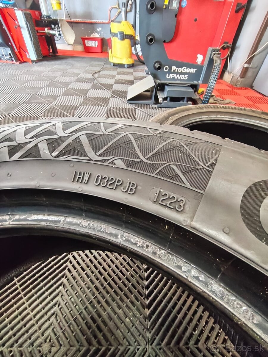 2. Pneumatiky letne 4ks Continental 215/55R17 - 4