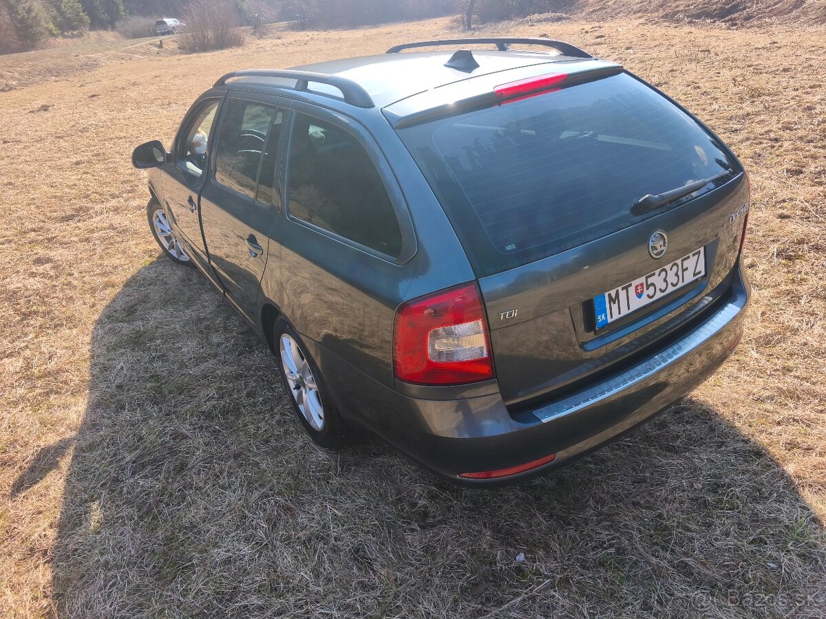 Octavia 2 , 1.6tdi 7st. DSG - 4