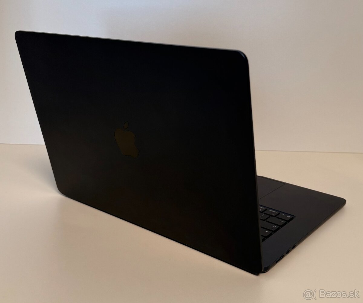 MacBook Air 15" 2025 M4 - 4