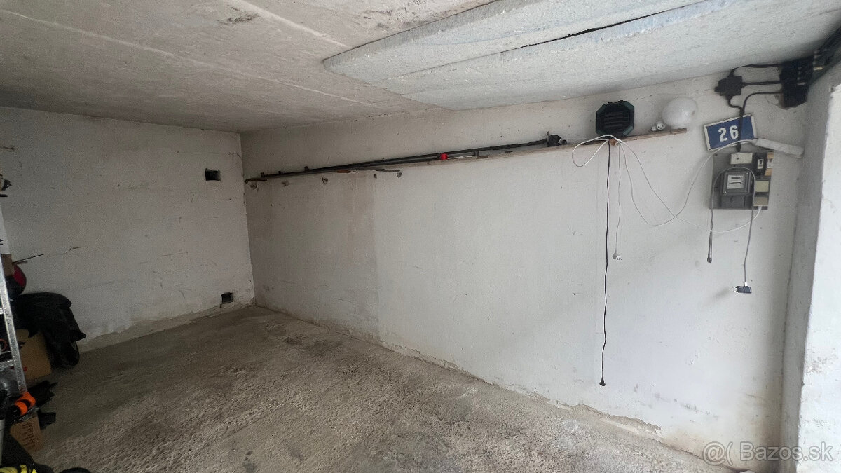 GARAZ SENEC PRENAJOM - 4