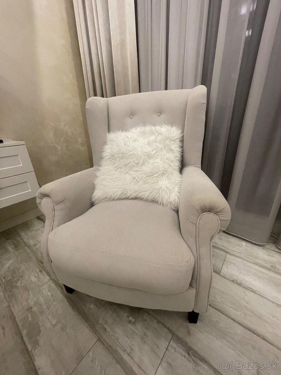 Nábytek a bytové doplňky - 4