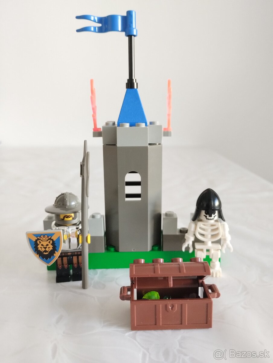 LEGO Castle 4817 Dungeon - 4