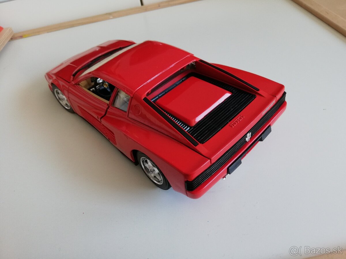 1:18 FERRARI testarossa Bburago cervena - 4