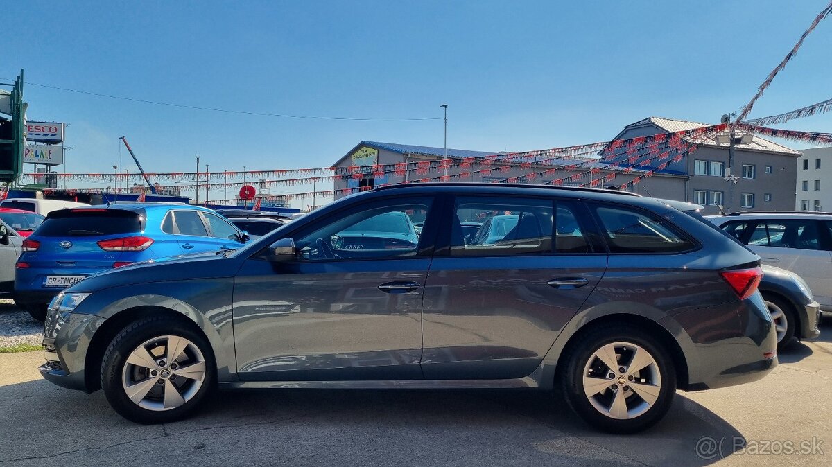 Škoda Octavia Combi 2,0 TDi Ambition + 85KW M6 Virtual Cocpi - 4