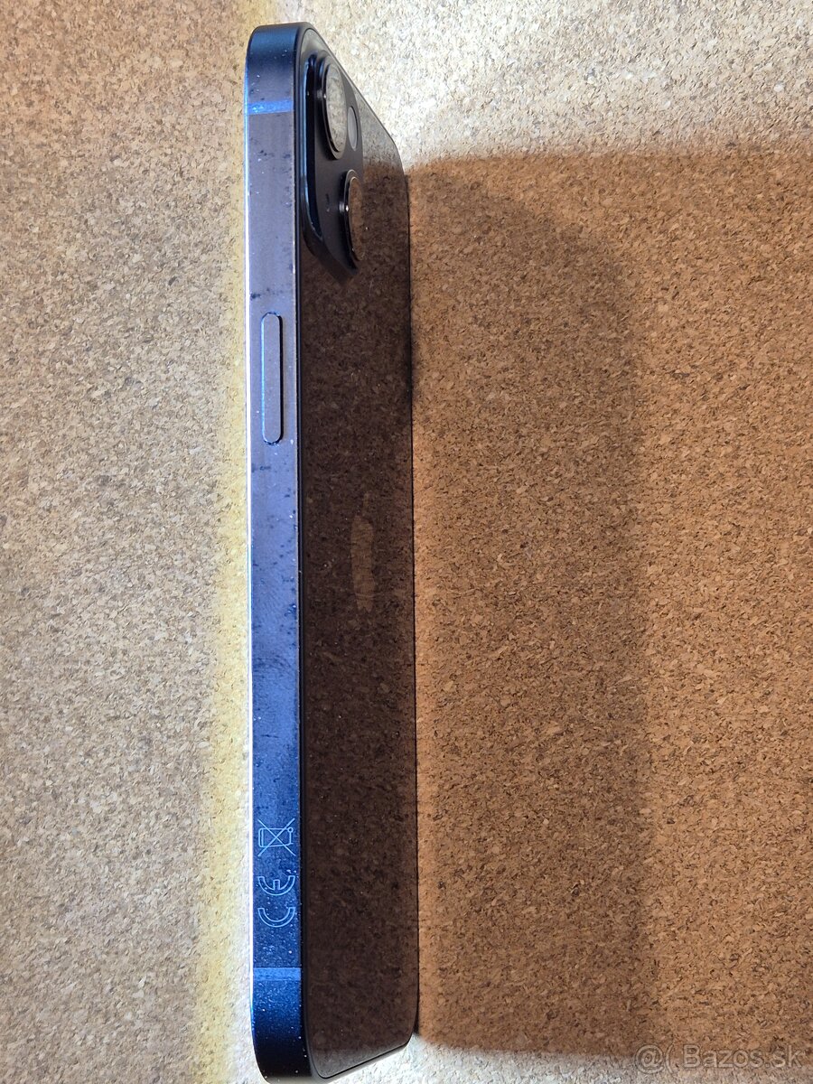 Predám iPhone 13 128GB - 4