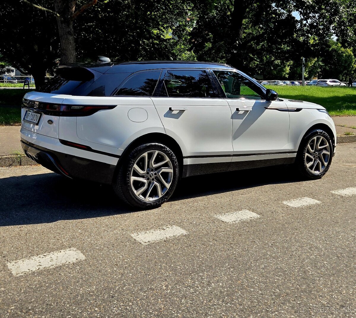 RANGE ROVER VELAR - PREDAJ AJ NA SPLÁTKY - 4