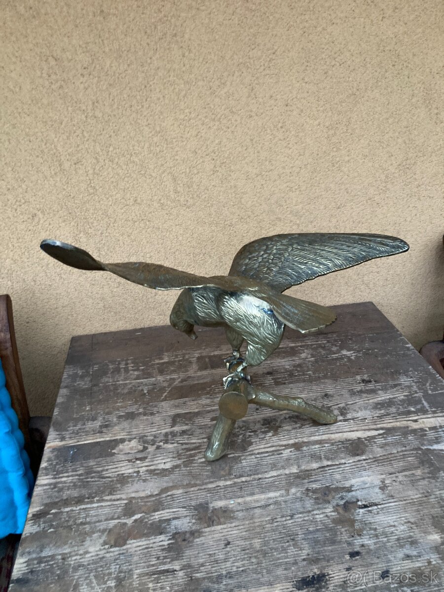 Socha Orla - mosaz - 4