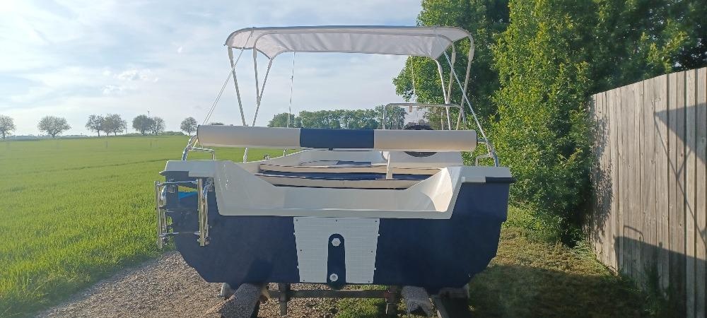 Motorvý čln, loď Any 430 - 4