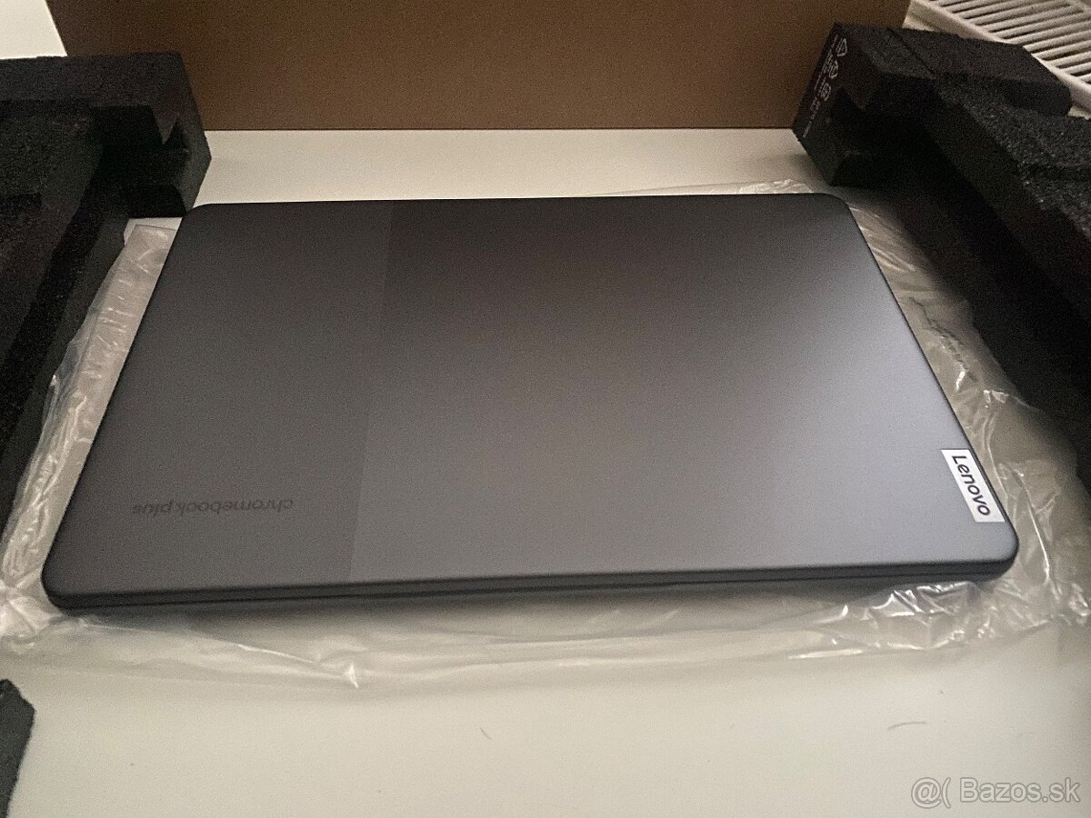 Predam nový notebook LENOVO - 4