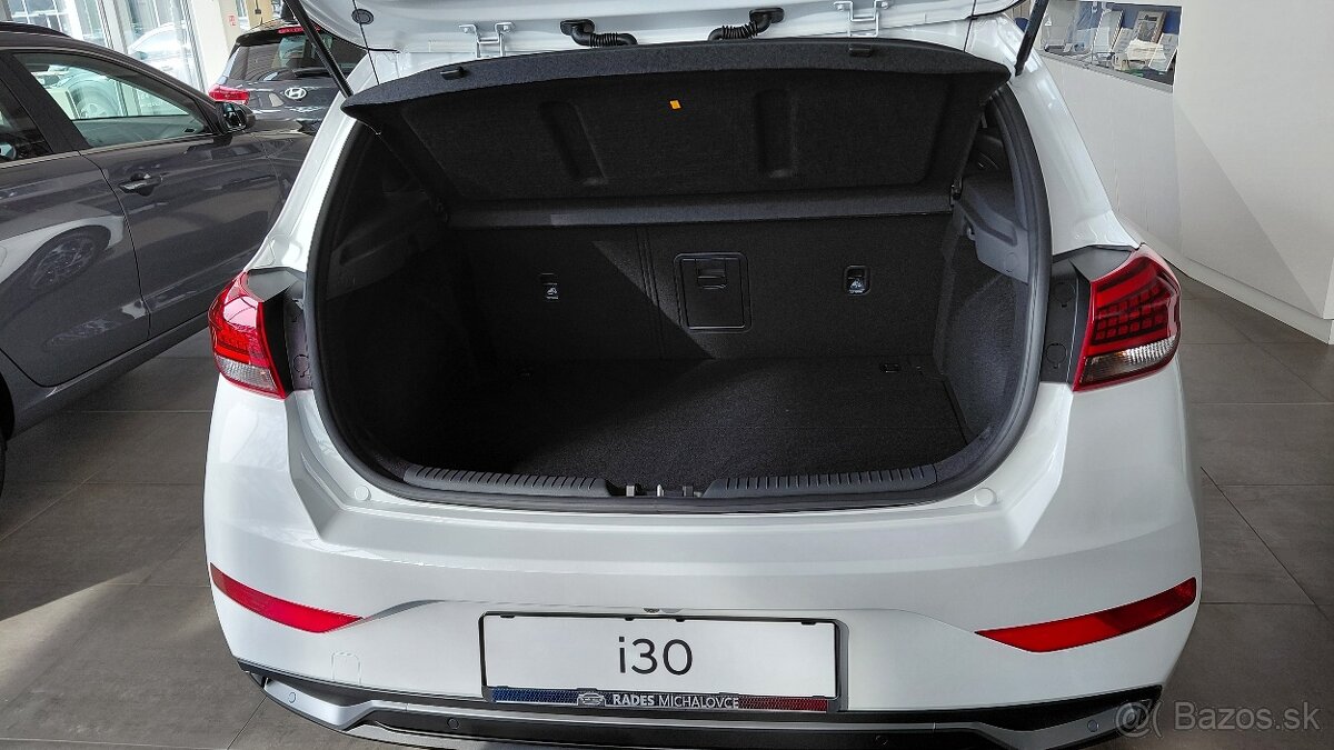 Hyundai i30 FAMILY - 4