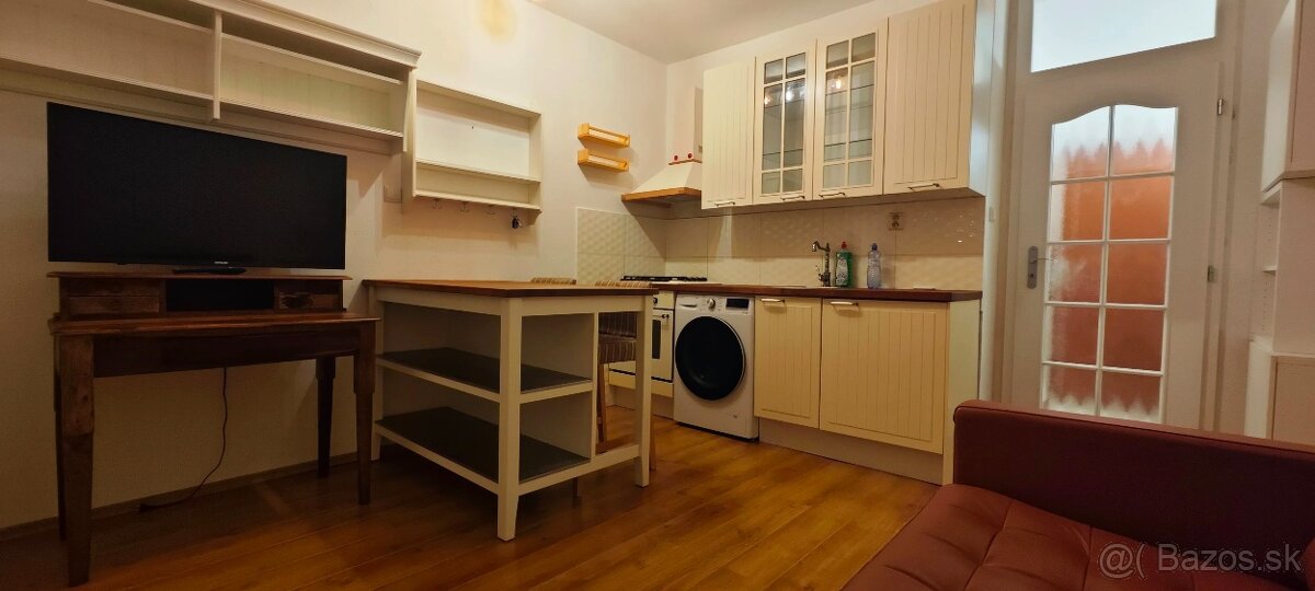 Realitný kancelária REALADR s.r.o. - 4