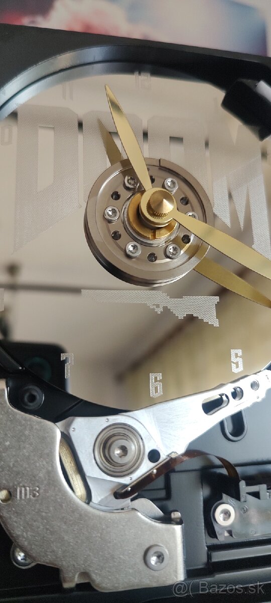 DOOM game hodiny - 4