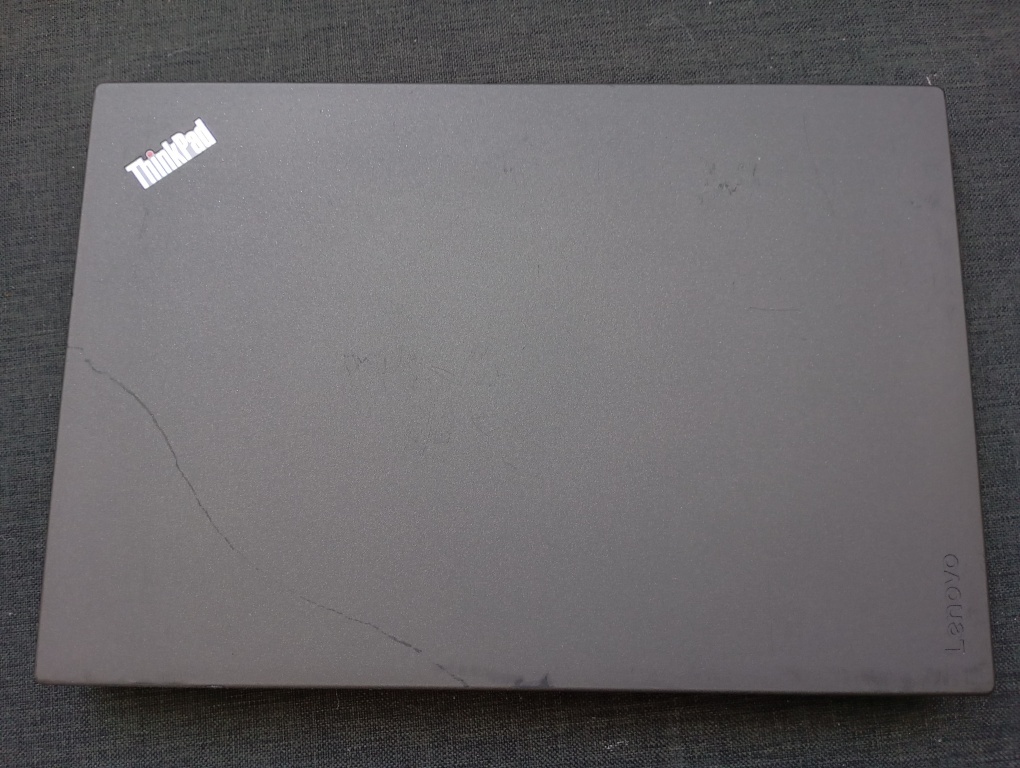 predám Lenovo thinkpad x260 ,Intel(R) Core™i3 , 8gb ram - 4