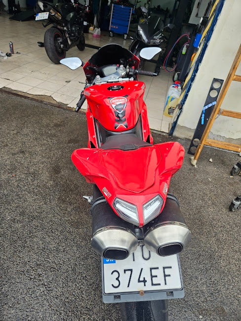 Ducati 1198 - 4