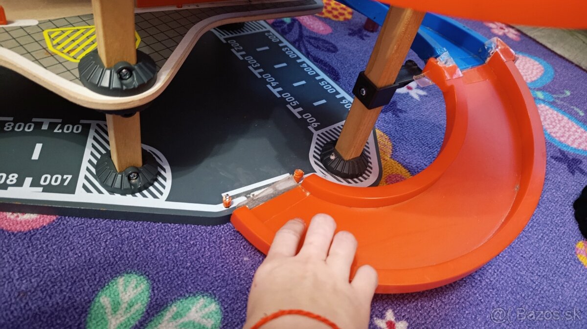 Predám veľkú drevenú autodráhu v dobrom stave - 4