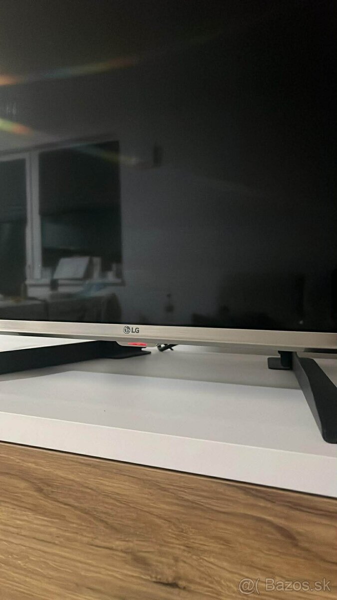 Televízor LG49LH615V + drziak - 4
