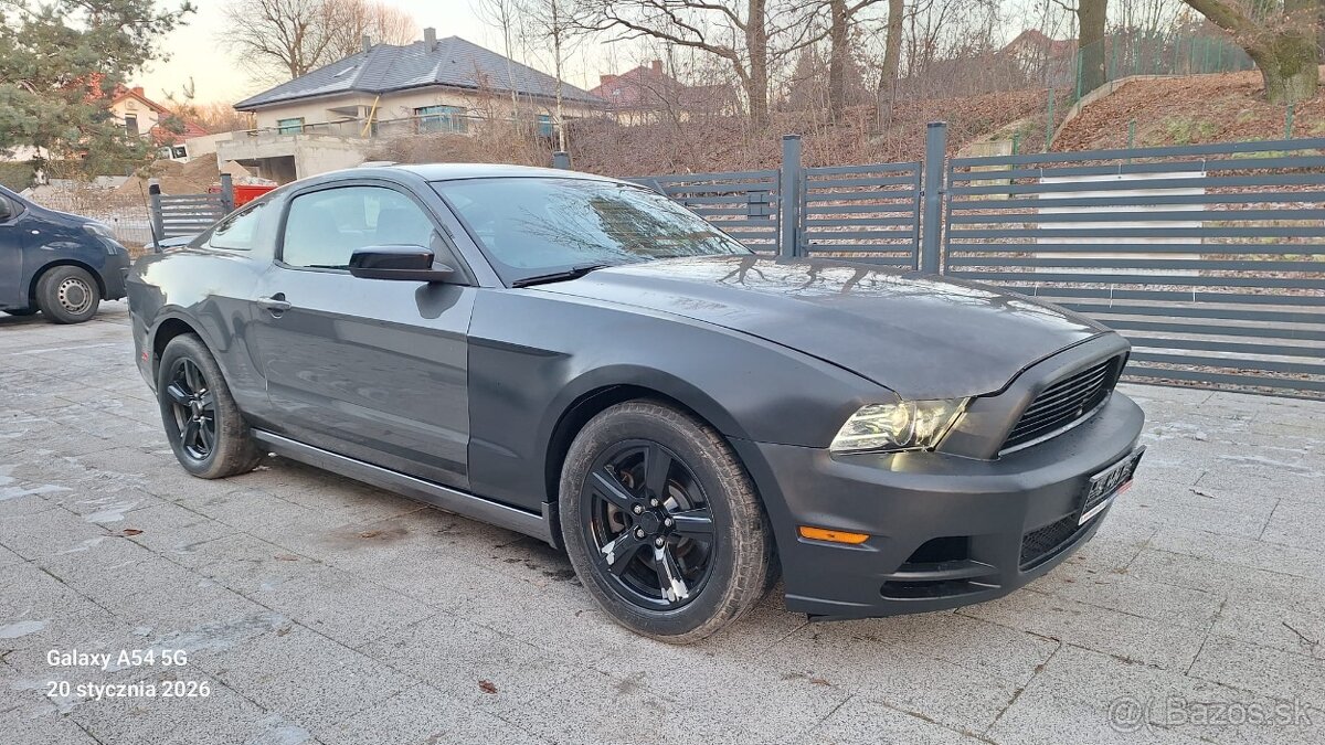 FORD MUSTANG 3.7 PREMIUM 2014 - 4
