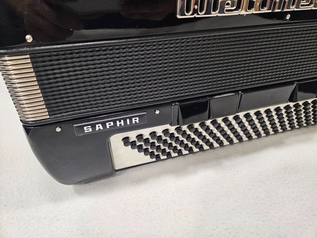 akordeon Weltmeister Saphir 120 basovy - 4