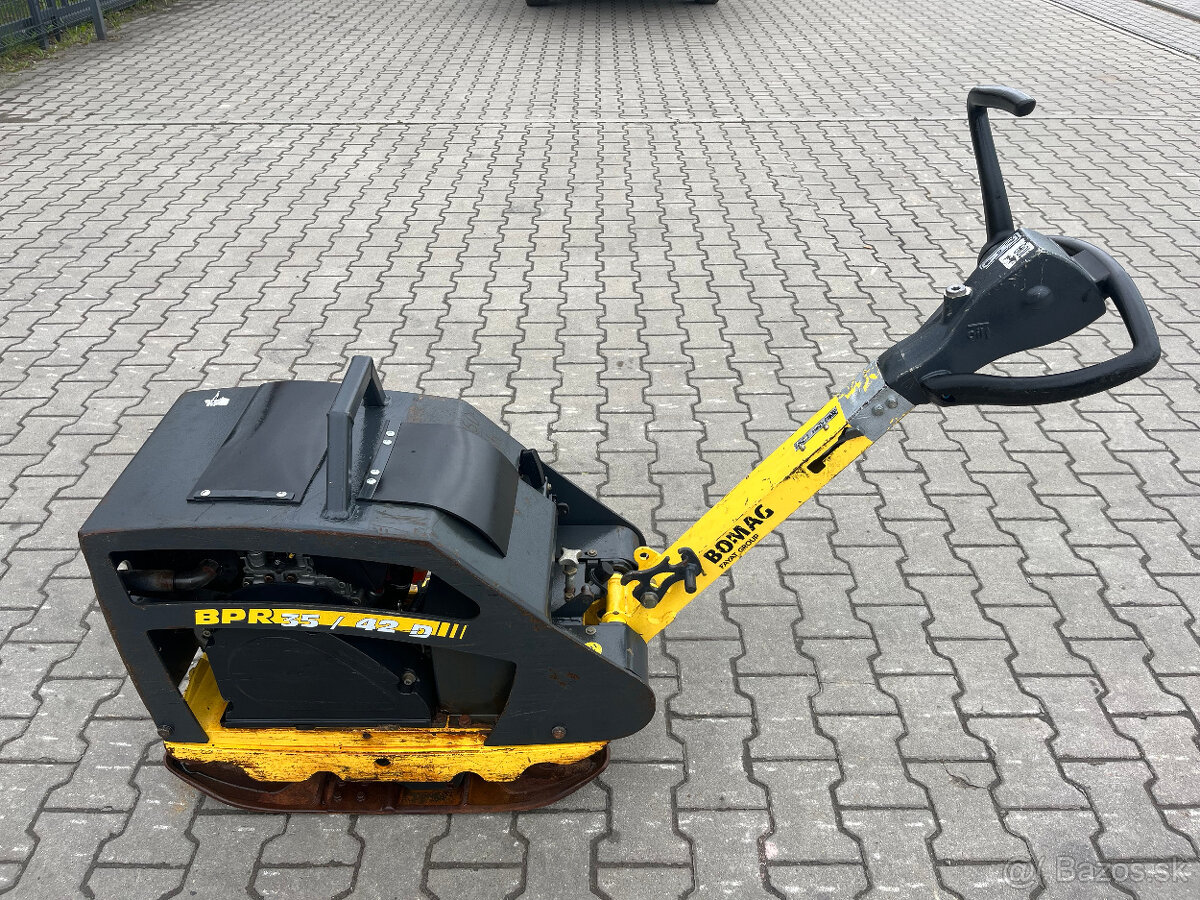 Reverzná vibračná doska Bomag BPR 35/42 D/E - 4