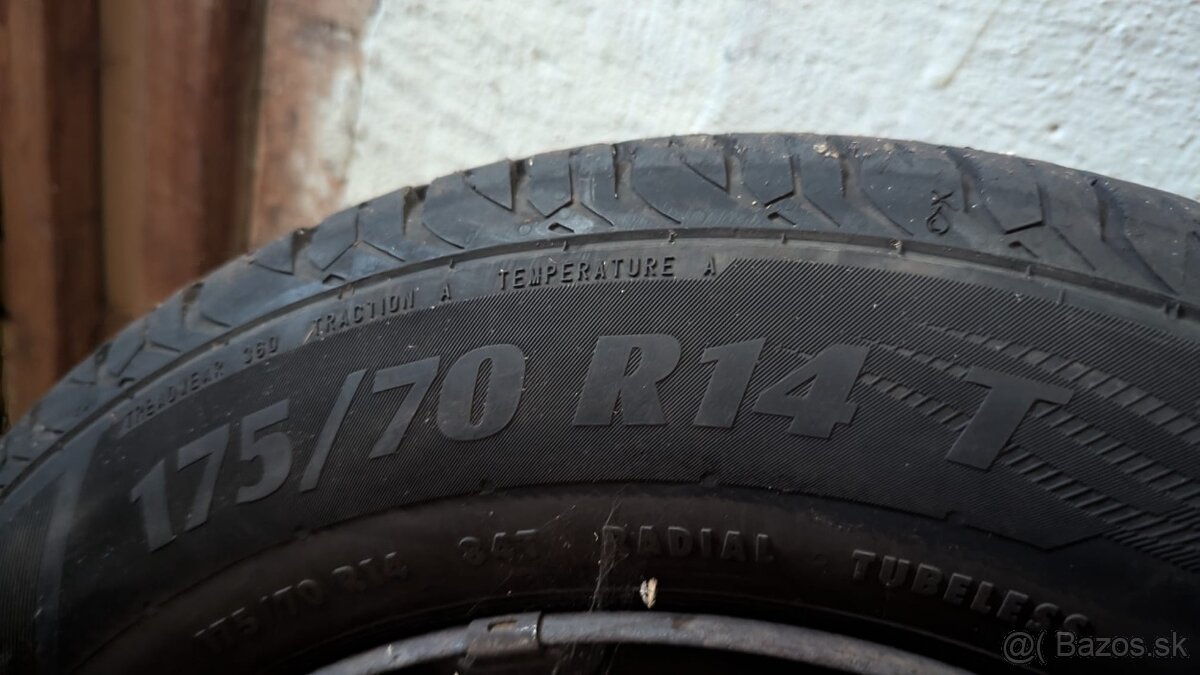Plechace R14 - 4