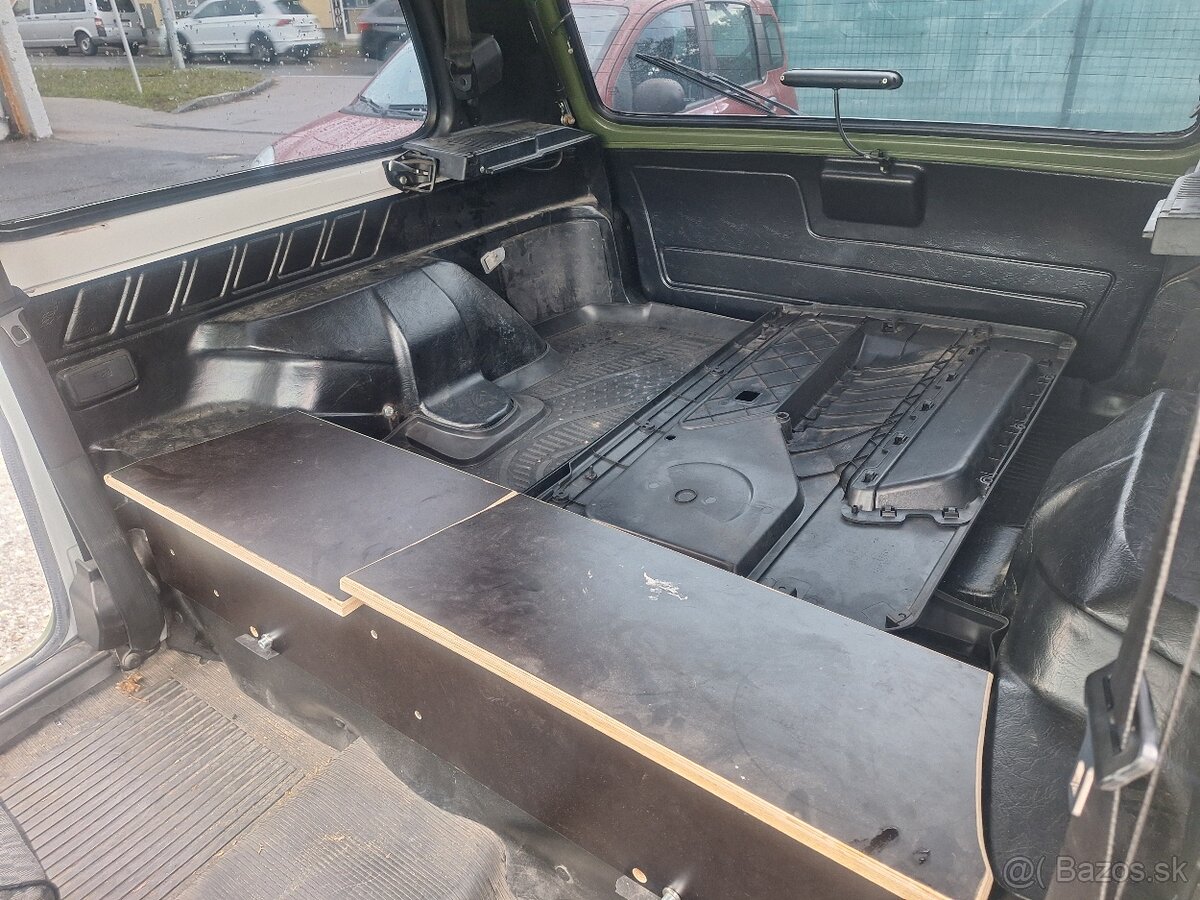 LADA NIVA 1,7 BENZÍN 4X4 - 4