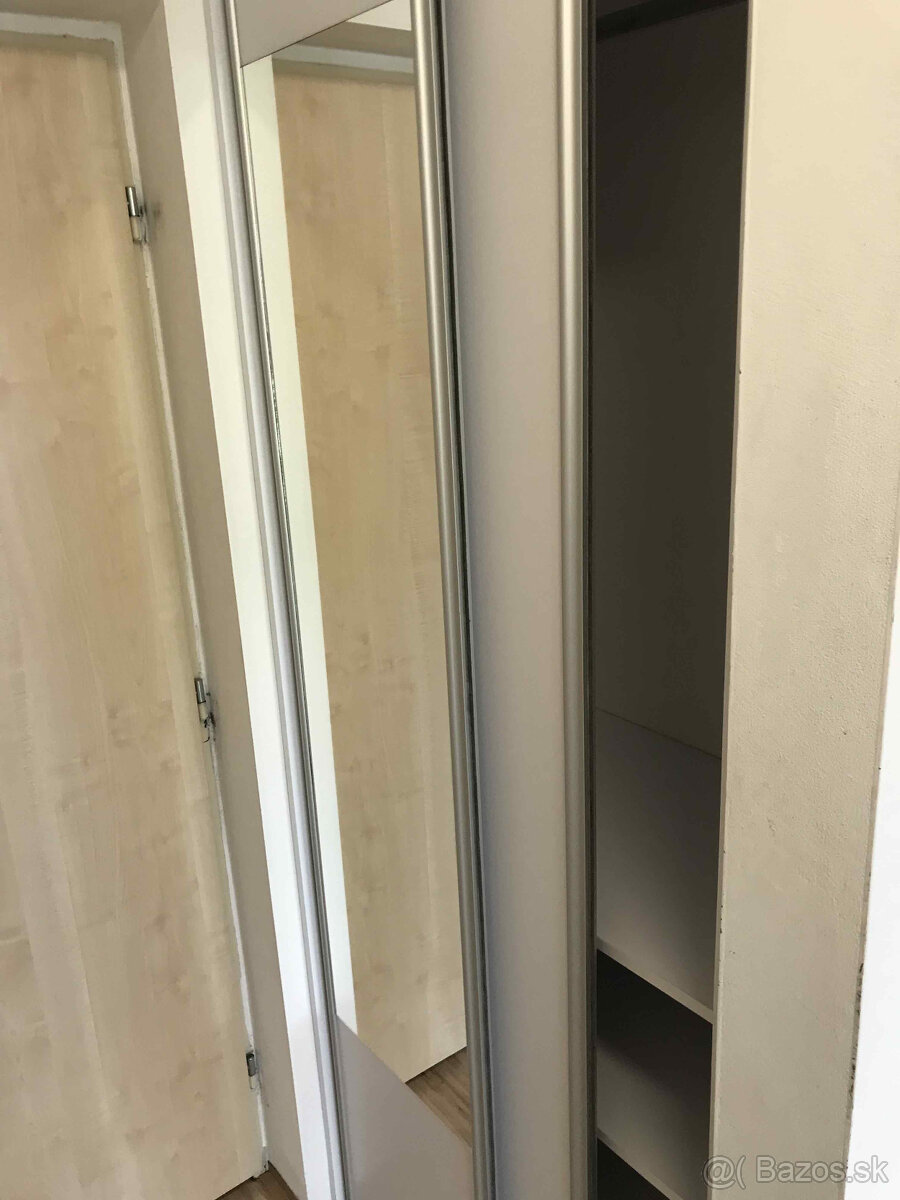 Byt na prenájom 2 izb. - 4