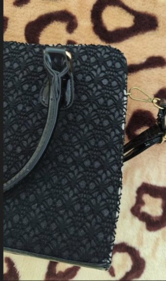 Čierna kabelka Michael Kors, trochu ošúchané boky, da sa nos - 4