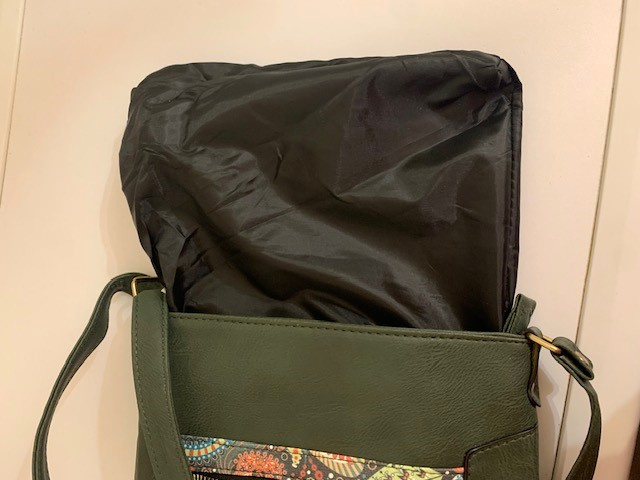 Kabelky-2 kusy-zelená a čierna. - 4