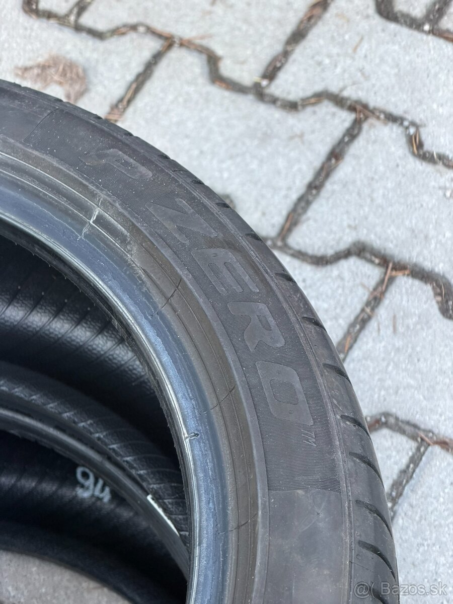 Pirelli P Zero 245/40 R19 - 4