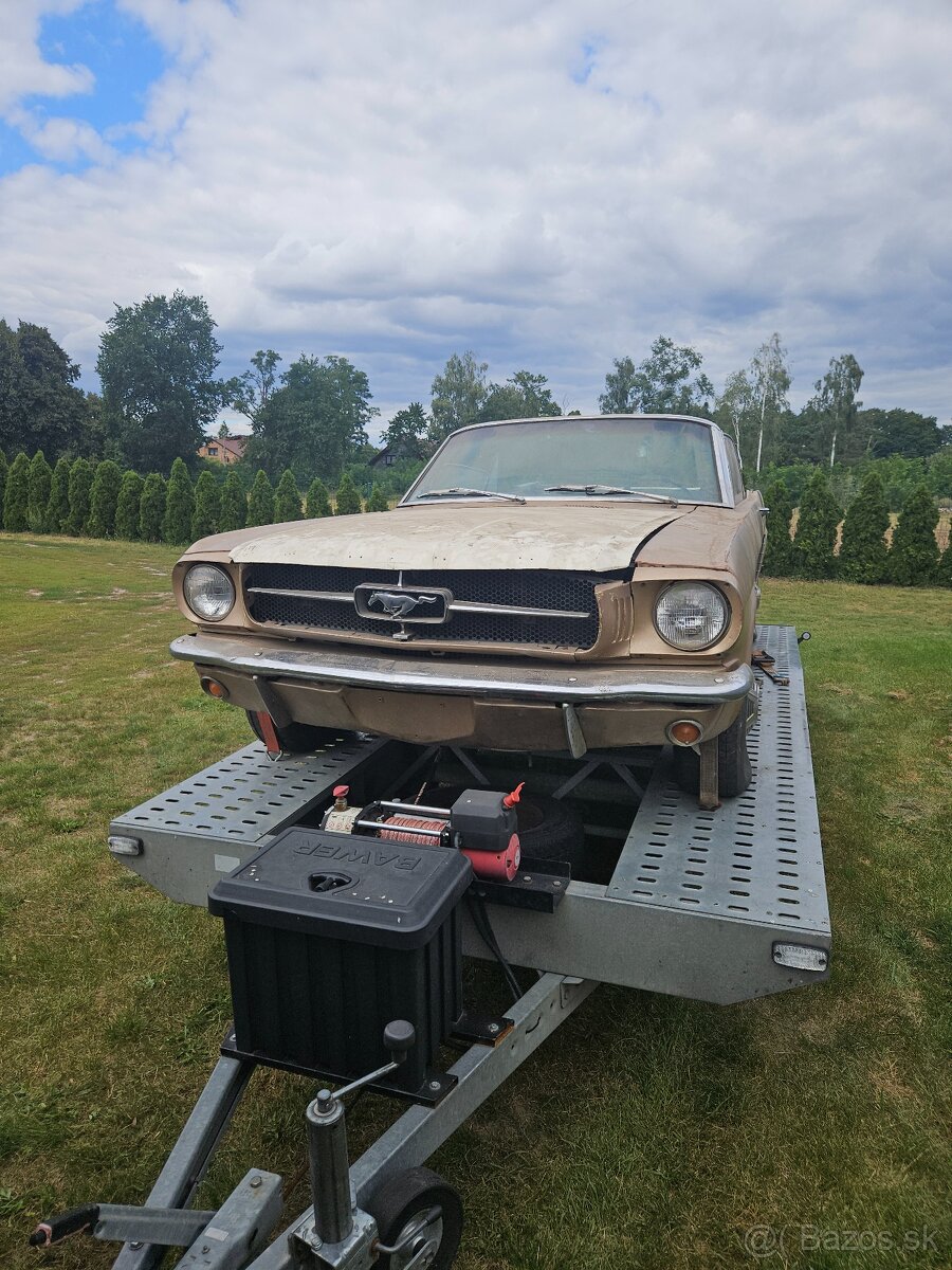 Ford Mustang V8 Cabriolet - 4