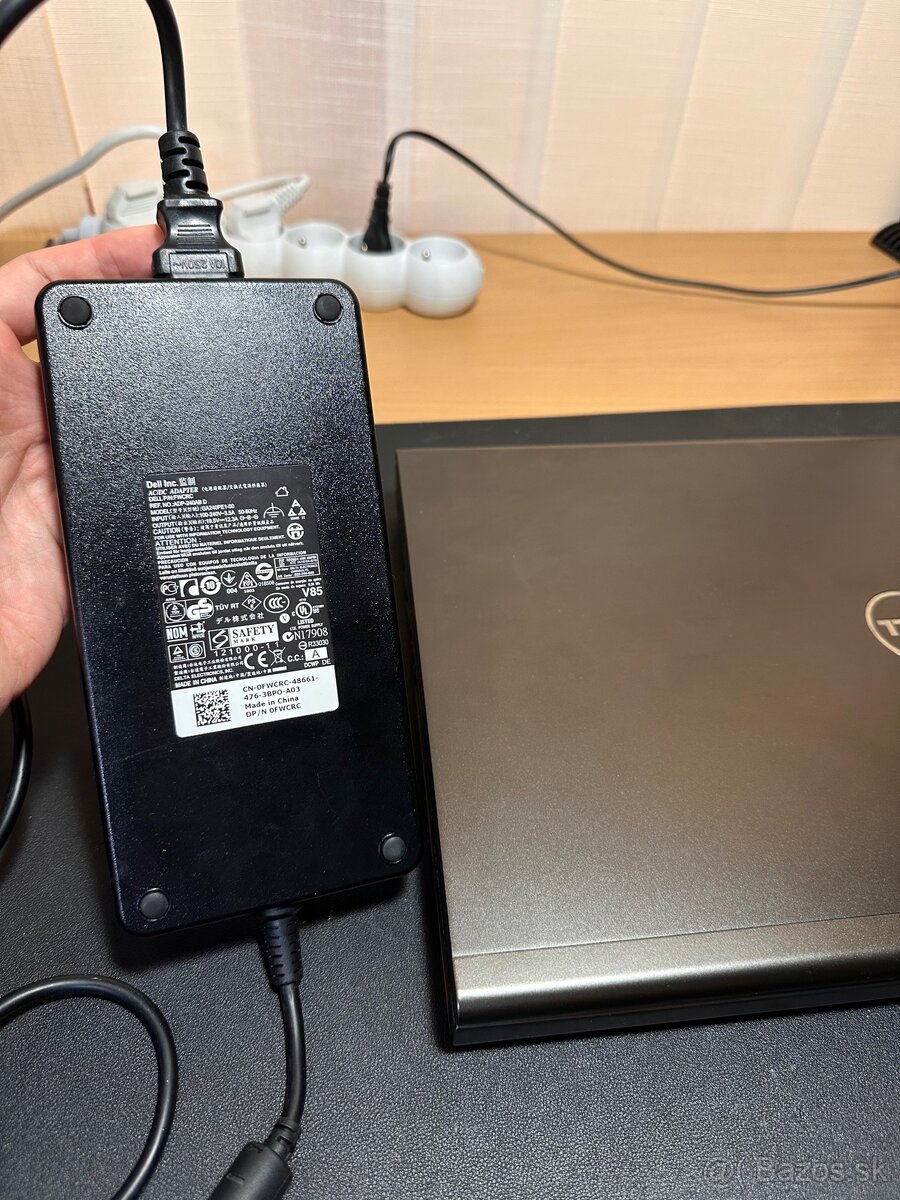 Dell Precision M6800 — i7-4930MX, 32 GB RAM - 4